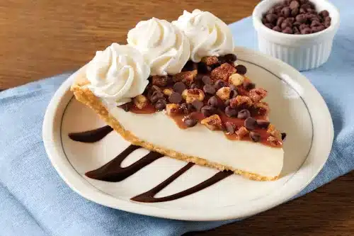 Turtle Cheesecake Pie
