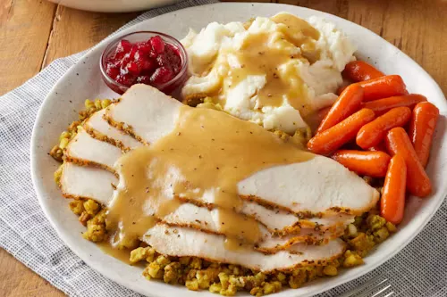 SLOW-ROASTED TURKEY & DRESSING